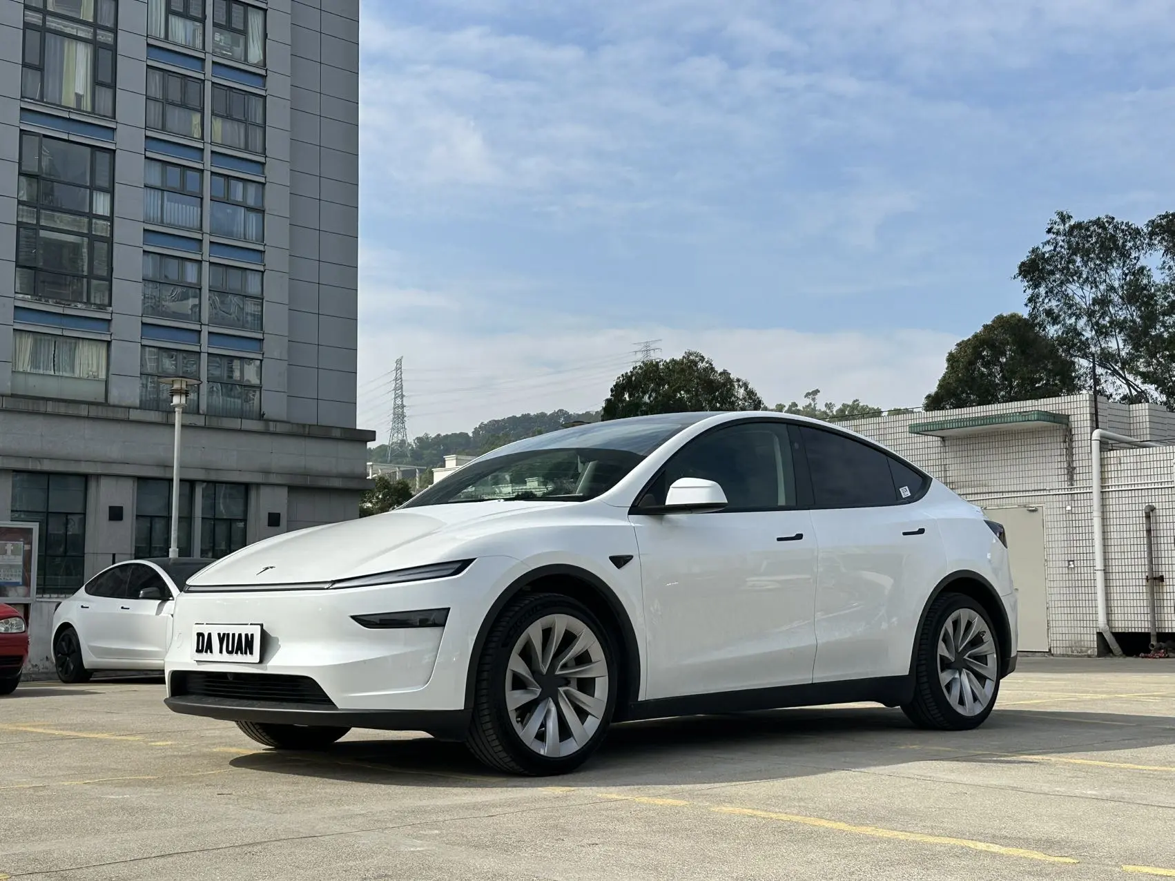 Tesla Model Y  из Китая