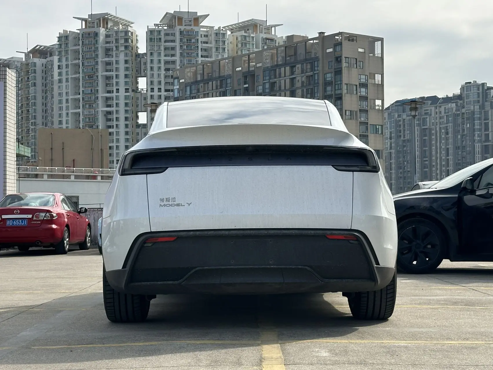 Tesla Model Y  из Китая
