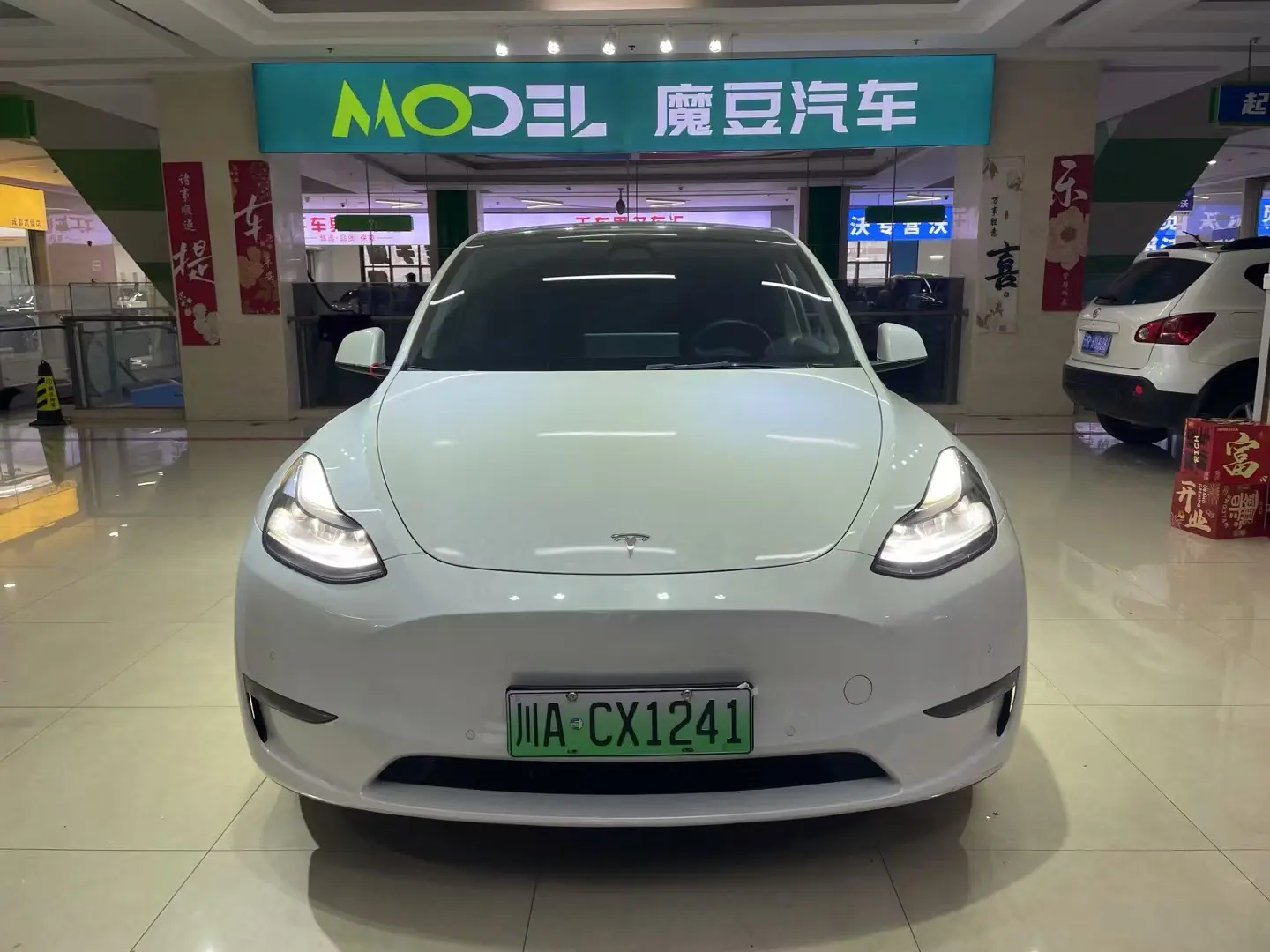 Tesla Model Y  из Китая