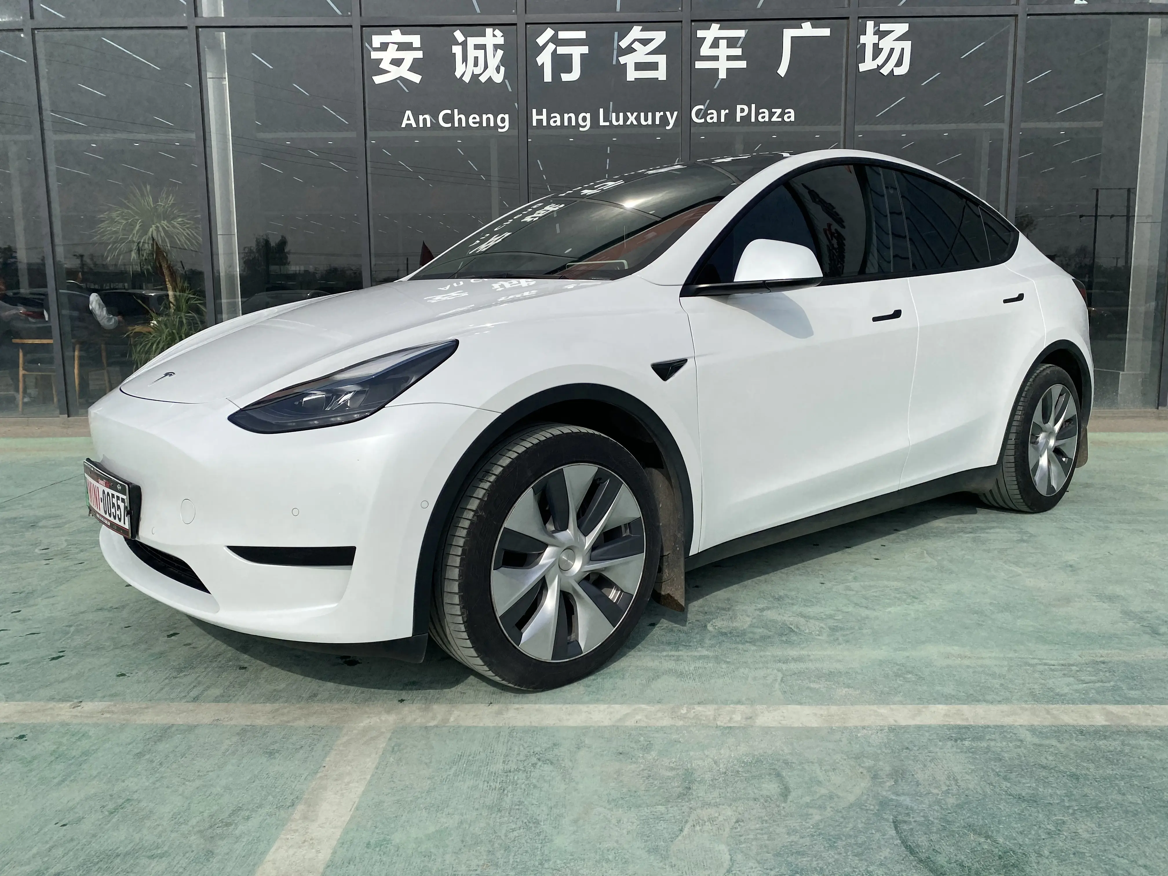 Tesla Model Y  из Китая