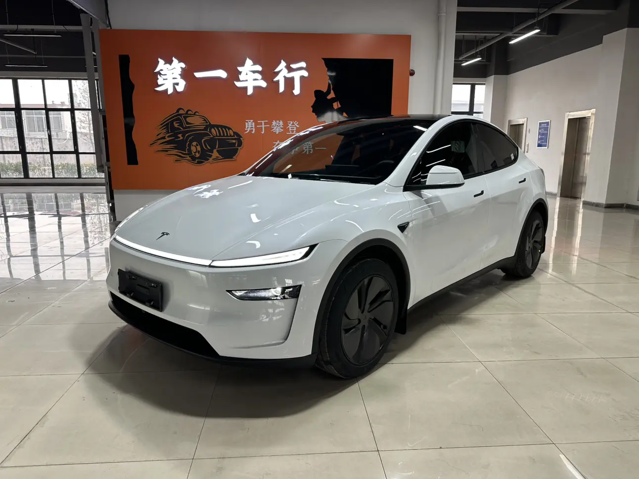 Tesla Model Y  из Китая
