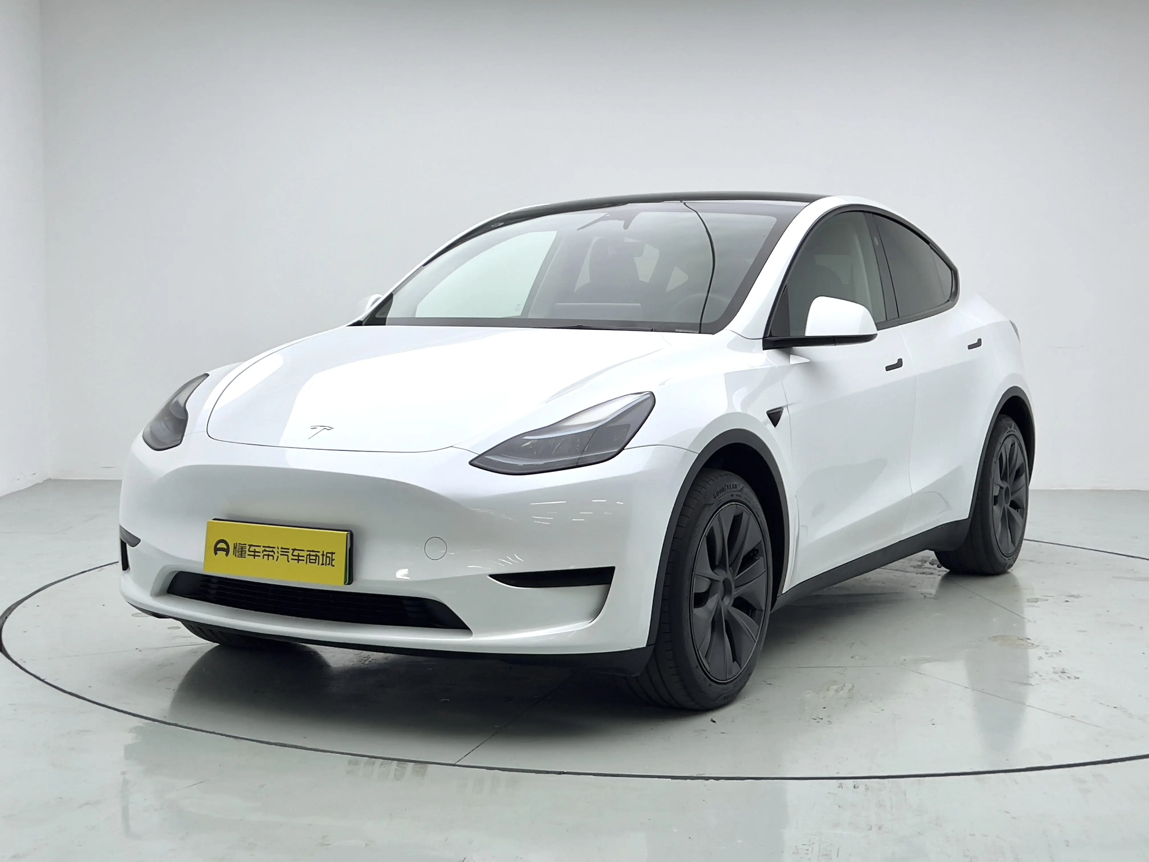 Tesla Model Y  из Китая