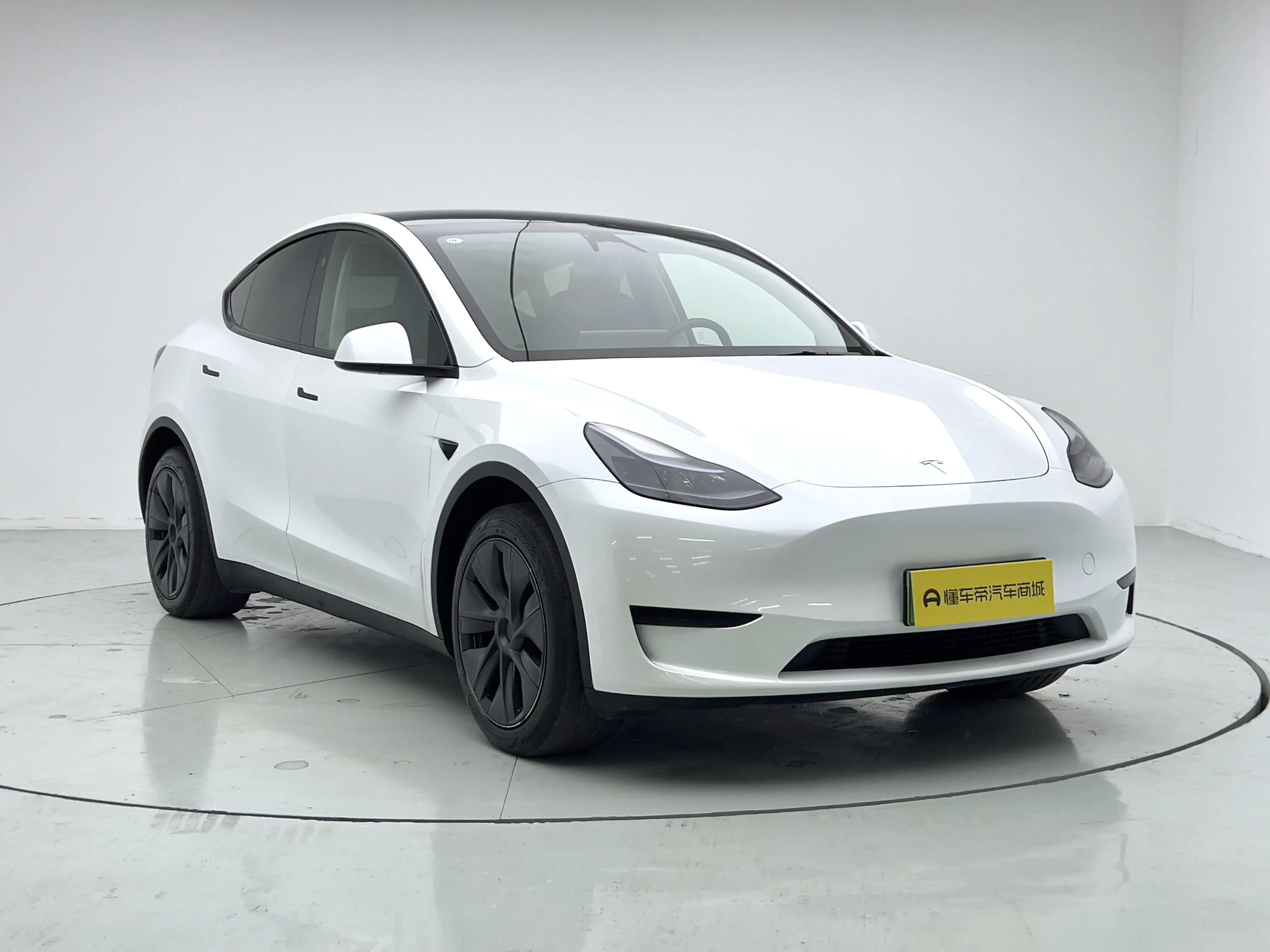 Tesla Model Y  из Китая