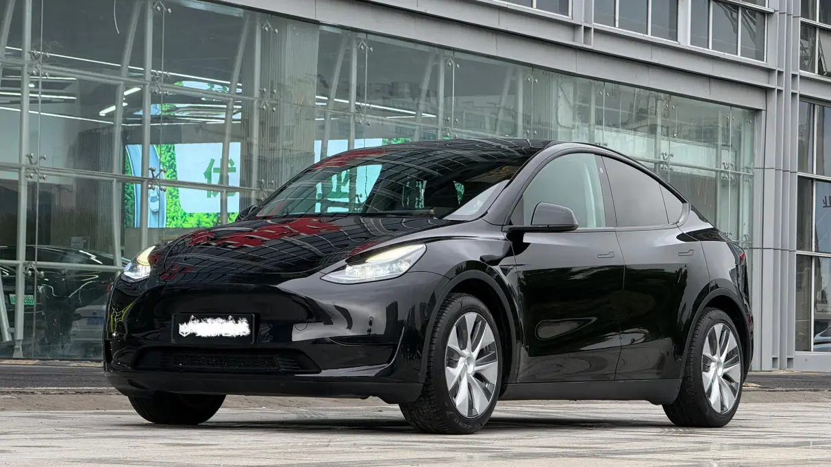 Tesla Model Y  из Китая