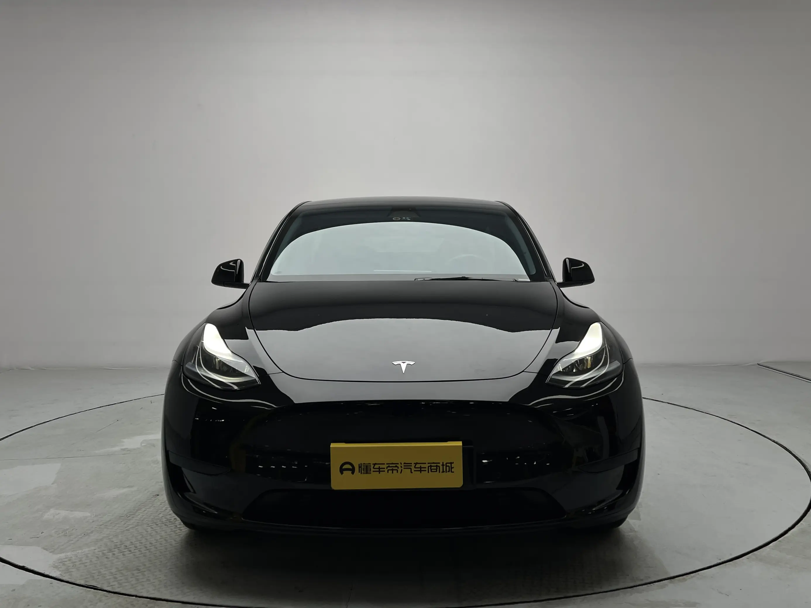 Tesla Model Y  из Китая