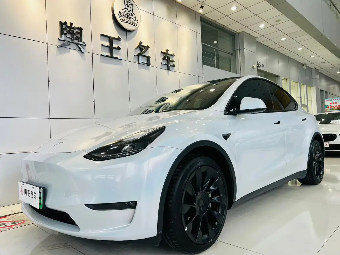 Tesla Model Y  из Китая