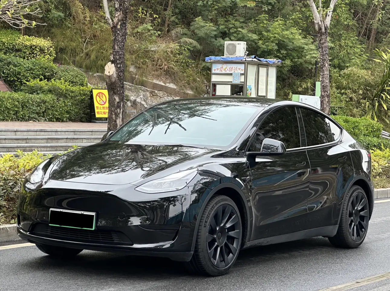 Tesla Model Y  из Китая
