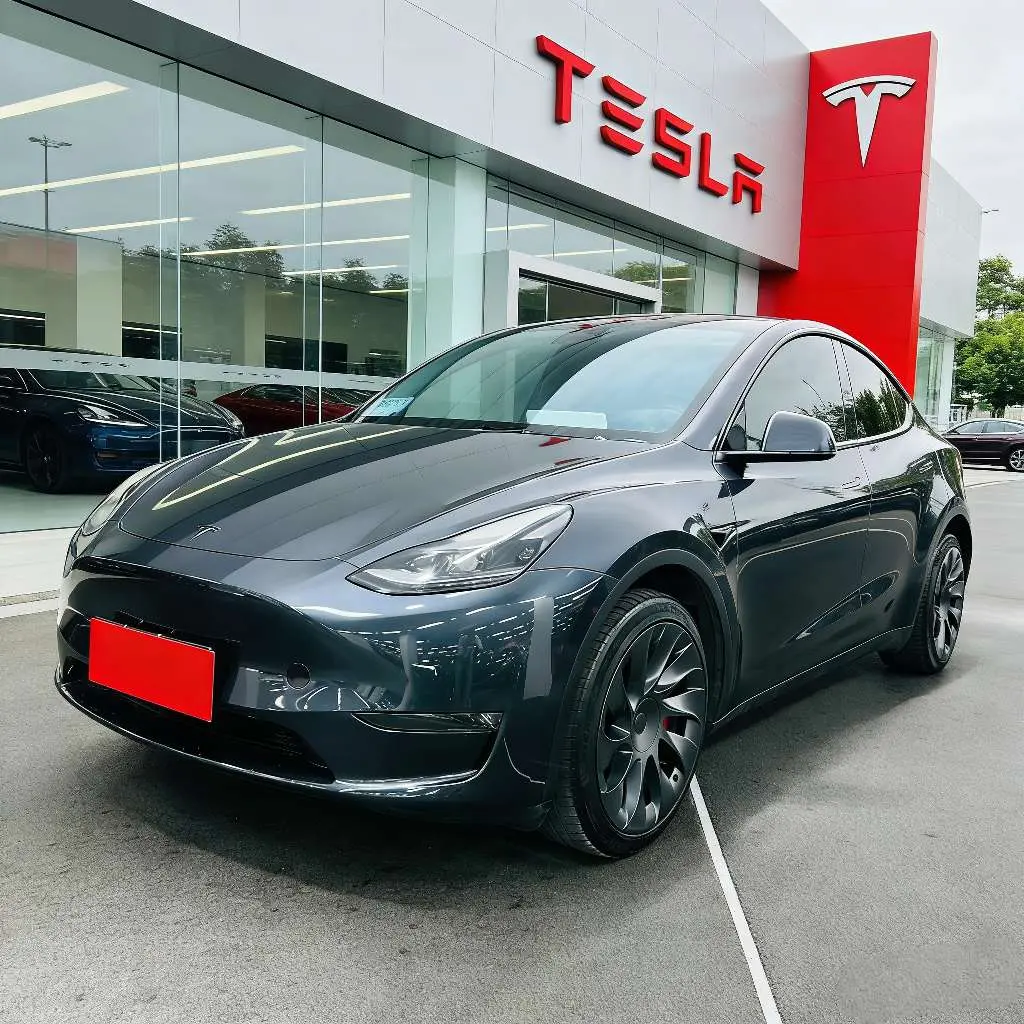 Tesla Model Y  из Китая