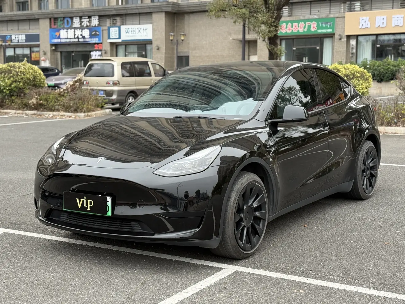Tesla Model Y  из Китая