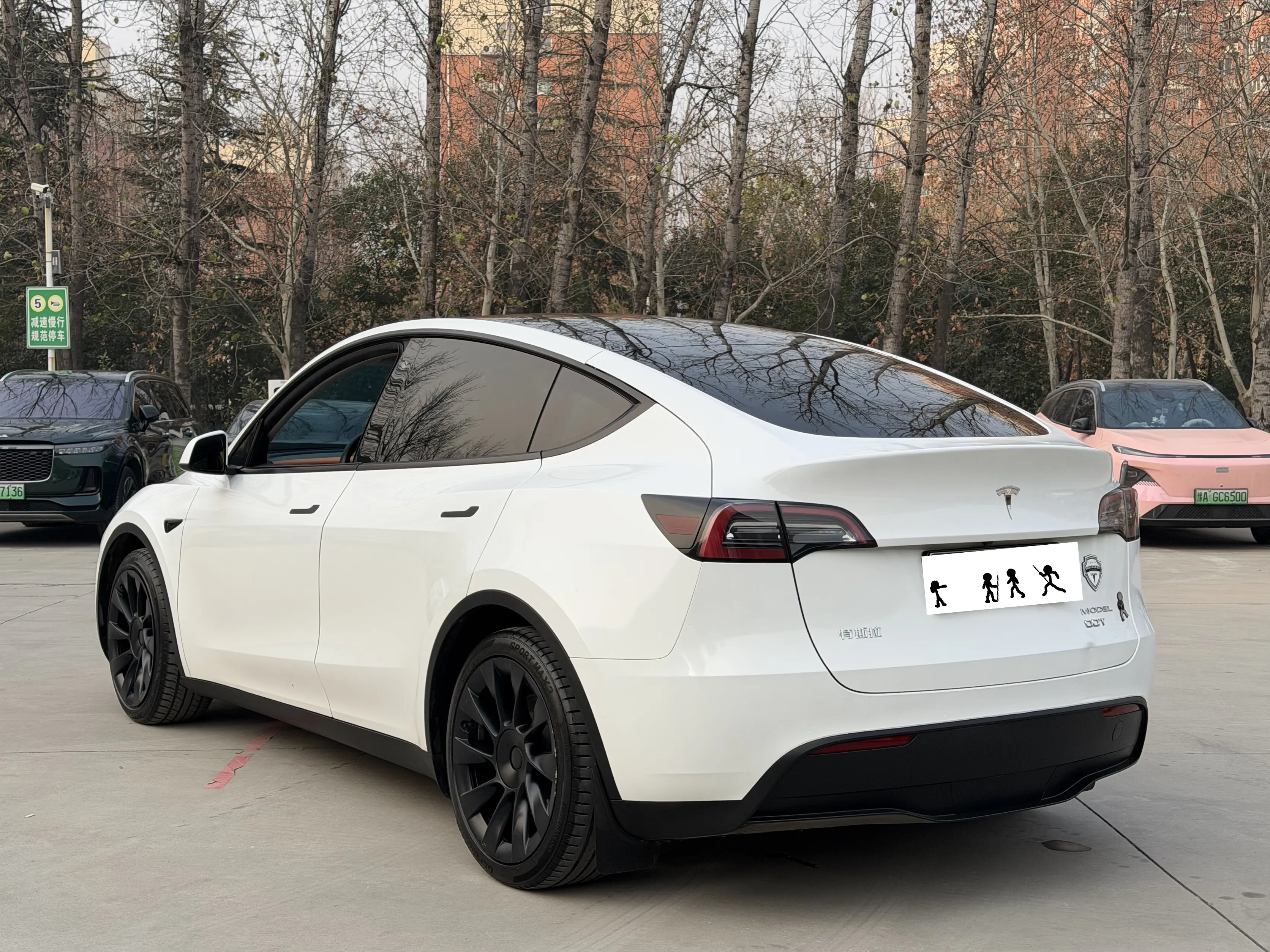 Tesla Model Y  из Китая