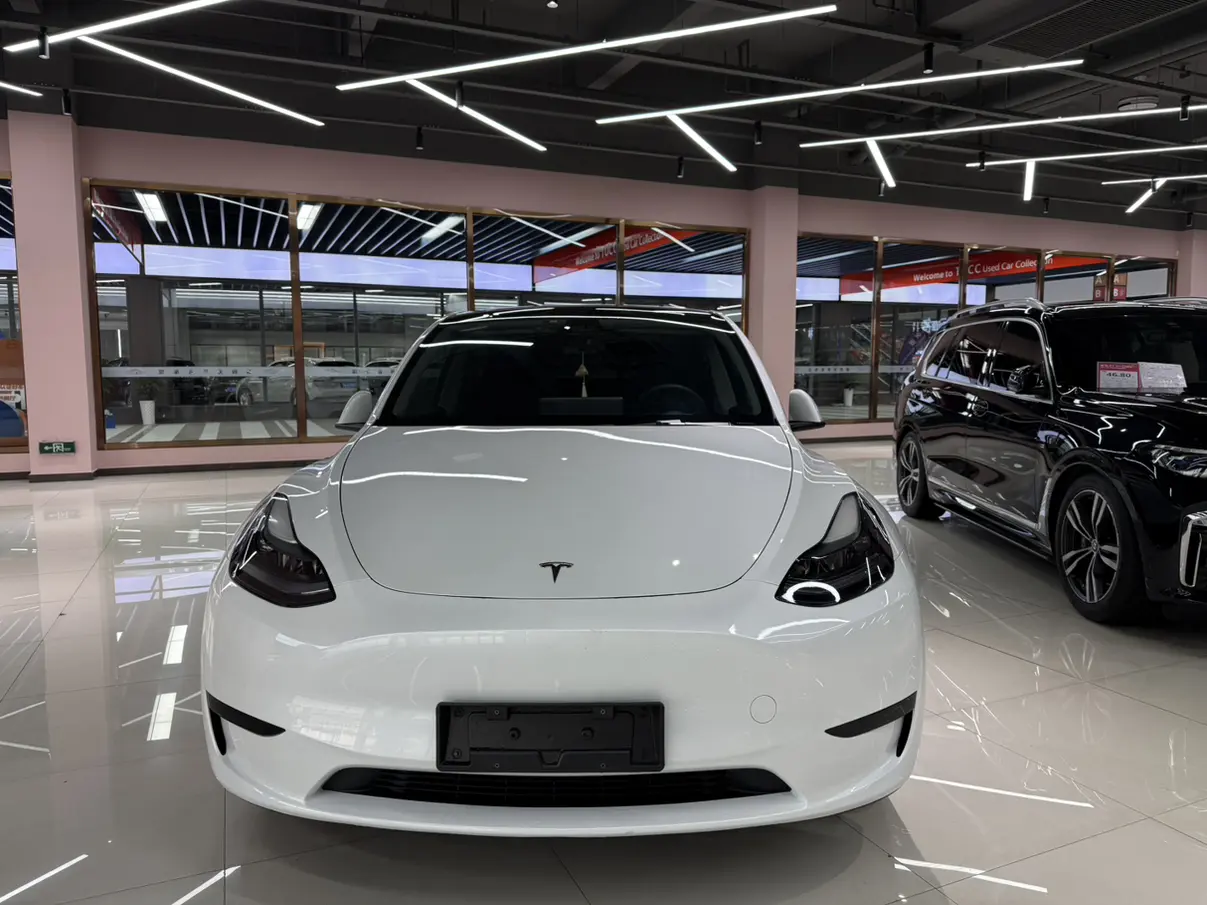 Tesla Model Y  из Китая