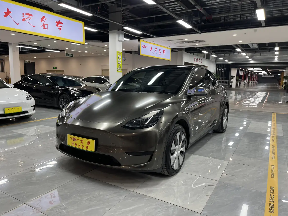 Tesla Model Y  из Китая