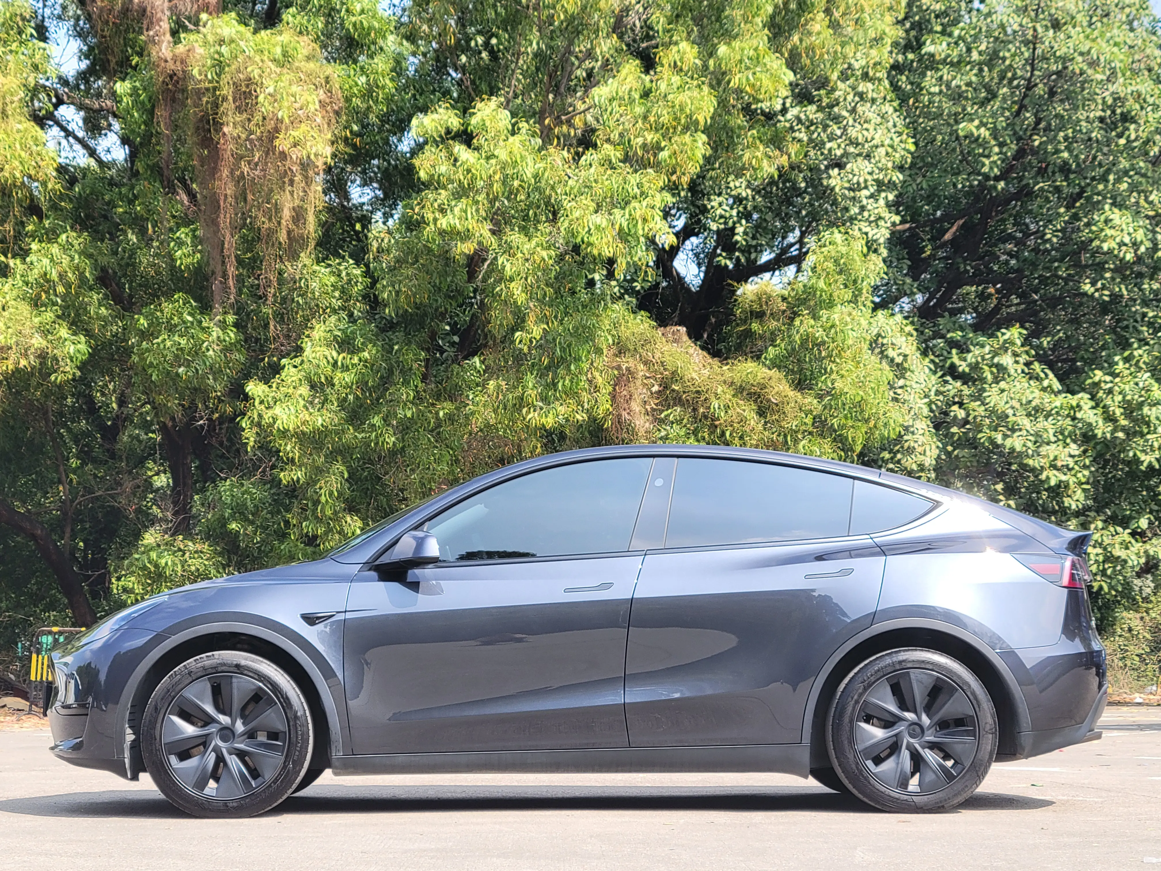 Tesla Model Y  из Китая