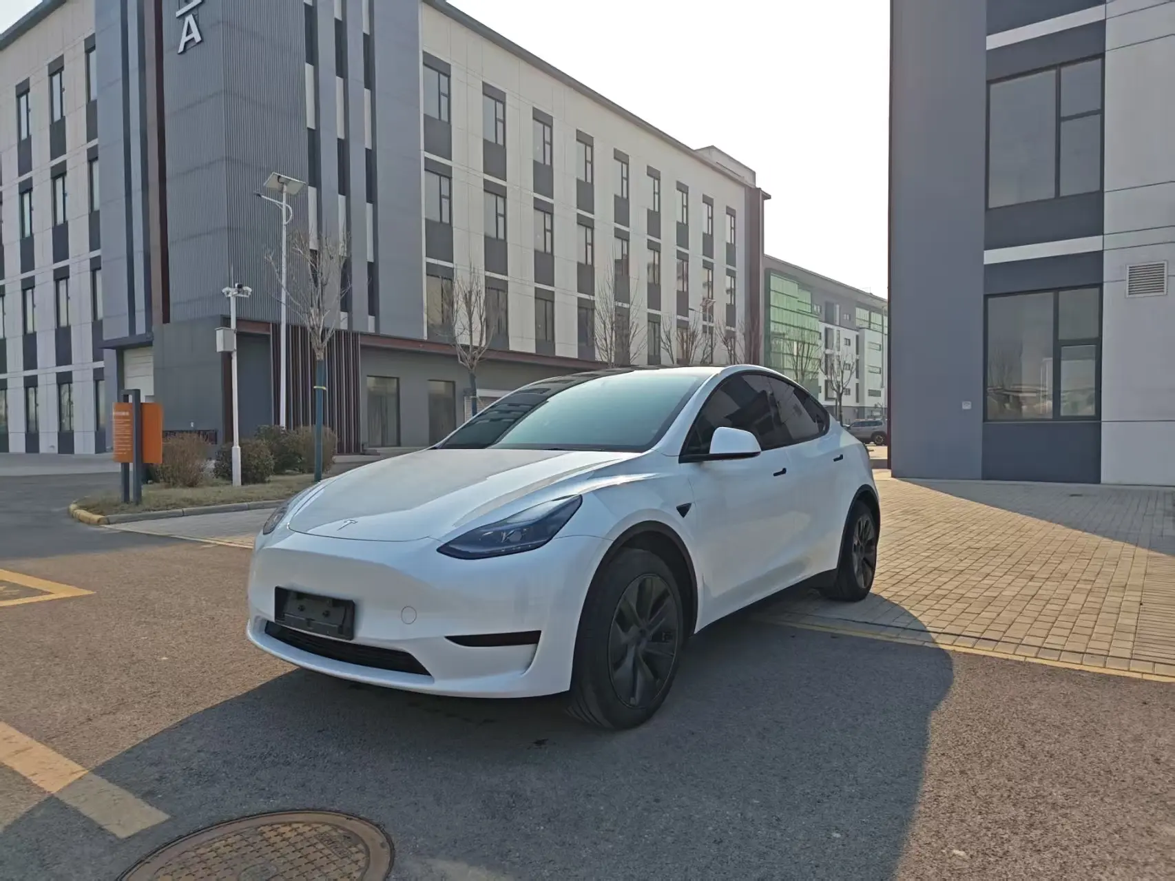 Tesla Model Y  из Китая