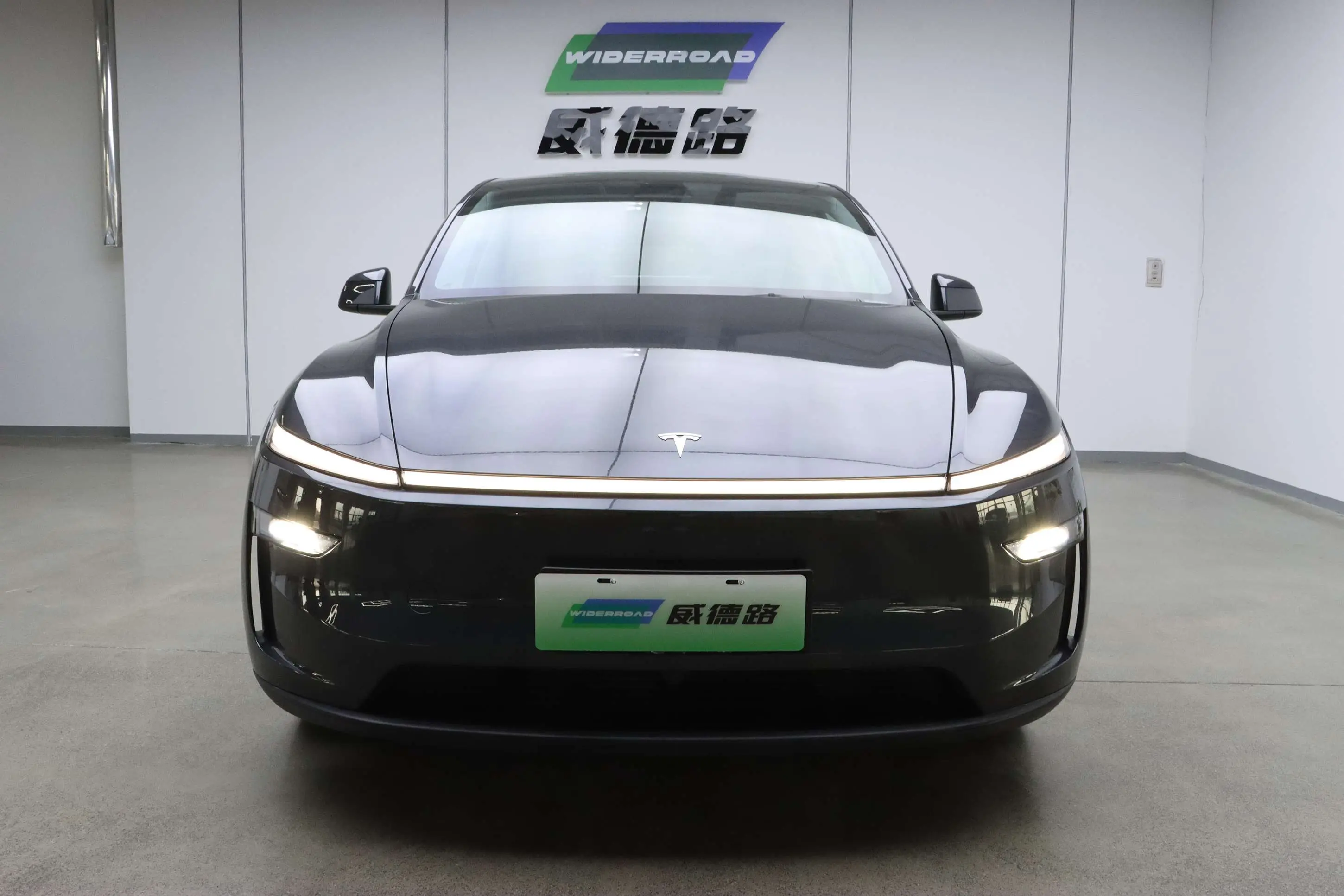 Tesla Model Y  из Китая