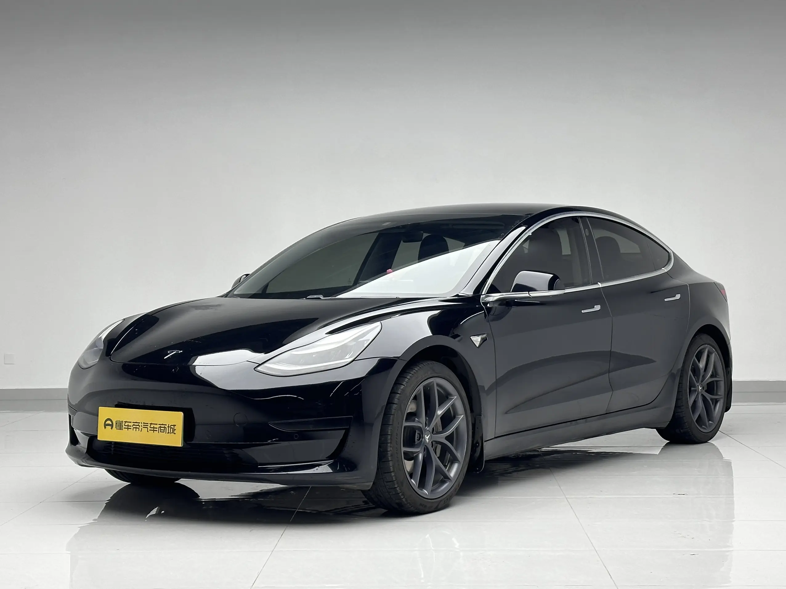 Tesla Model 3  из Китая