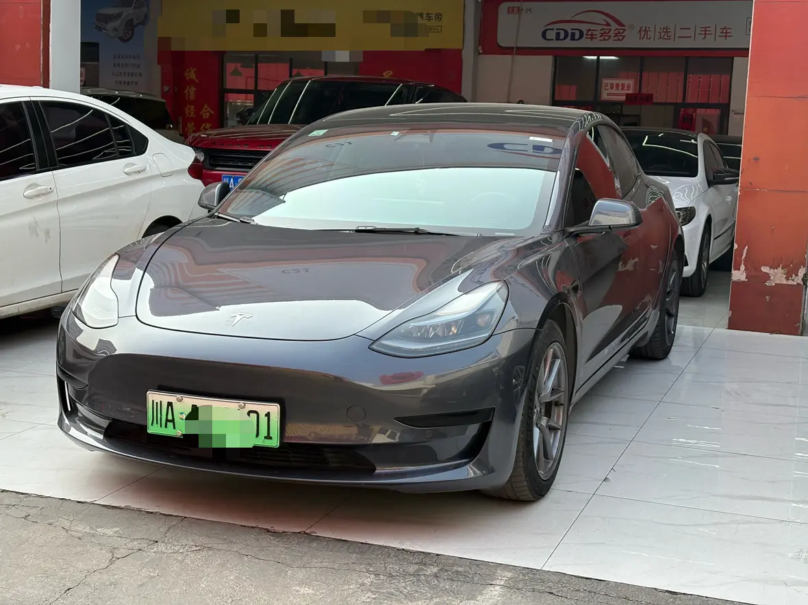 Tesla Model 3  из Китая