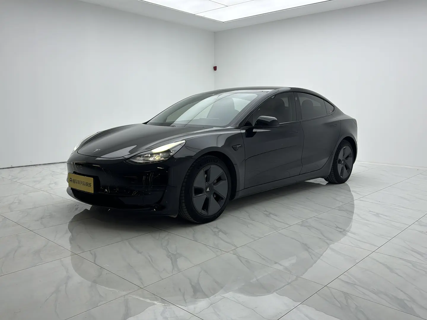 Tesla Model 3  из Китая