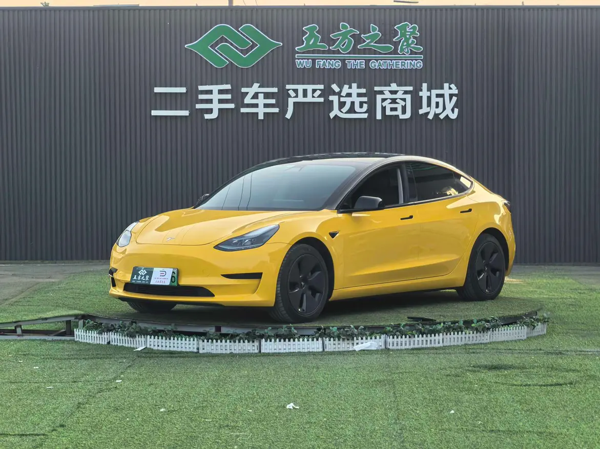 Tesla Model 3  из Китая