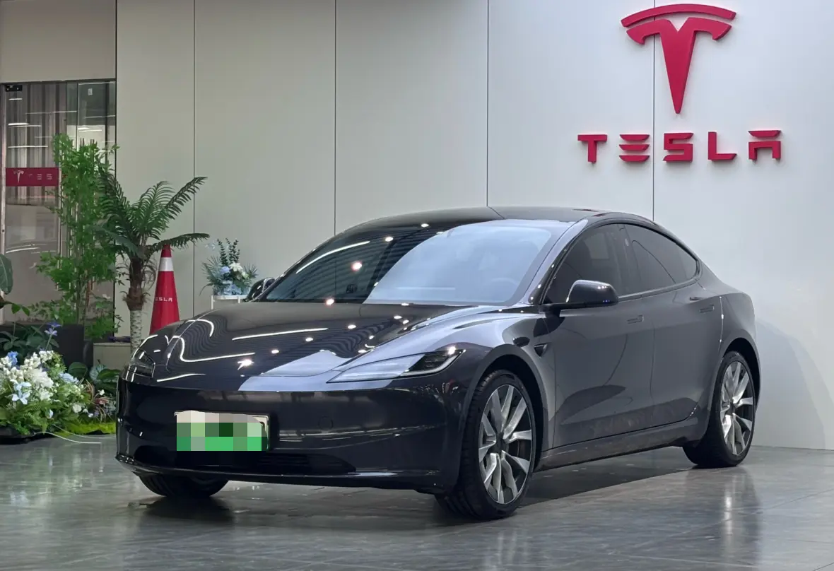 Tesla Model 3  из Китая