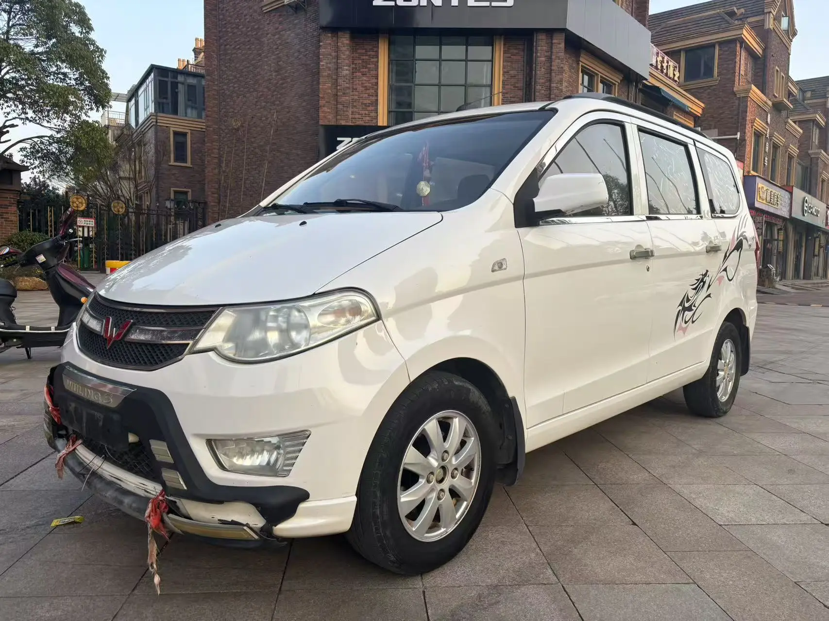 Wuling Hongguang  из Китая