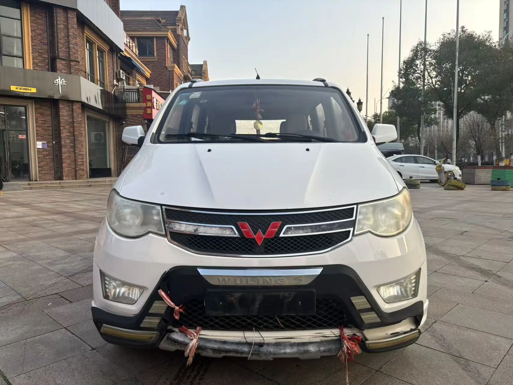Wuling Hongguang  из Китая