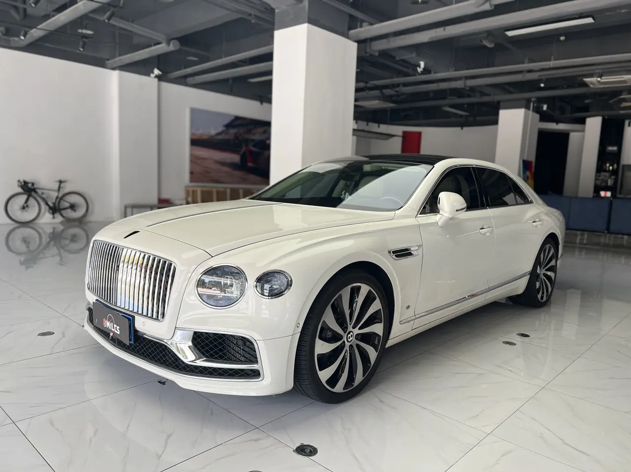Bentley Galloping  из Китая