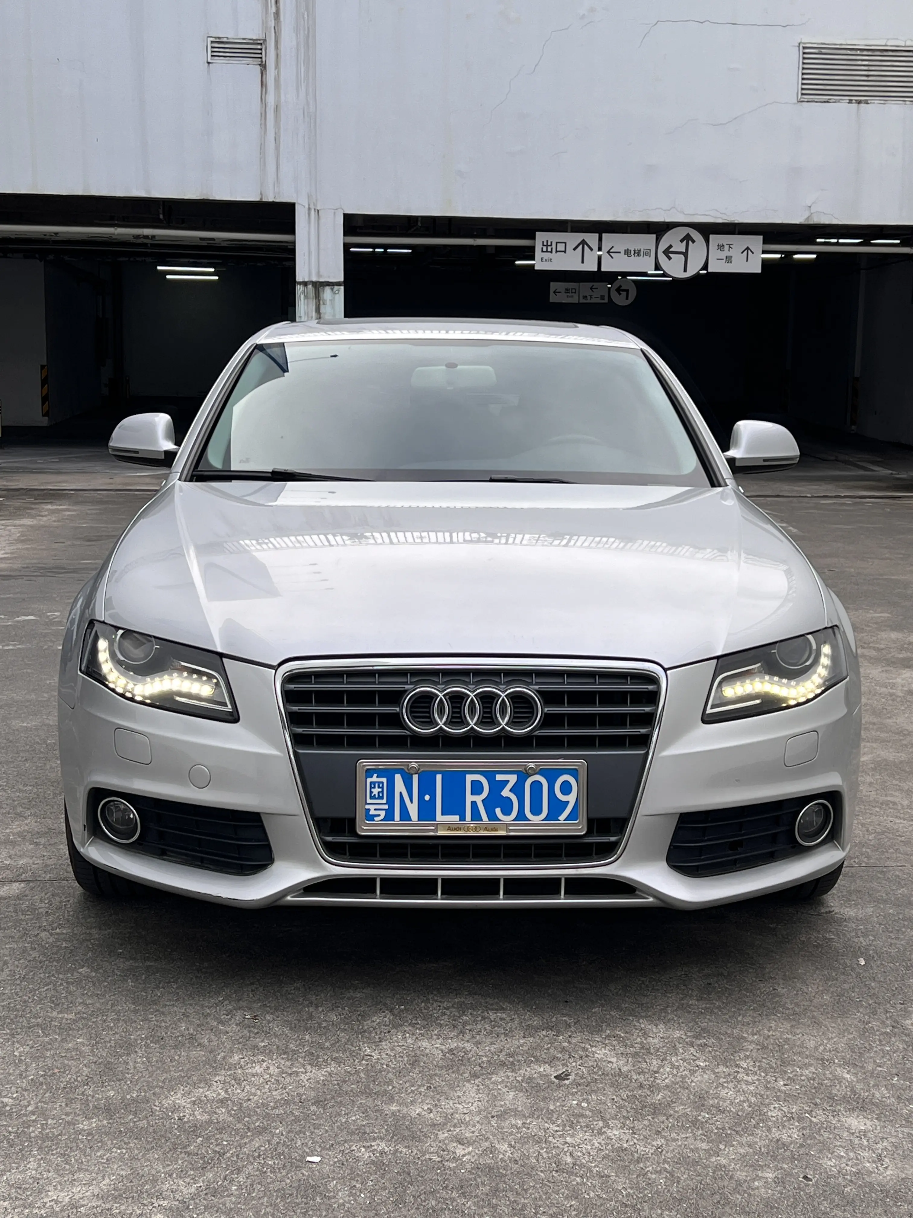Audi A4L  из Китая