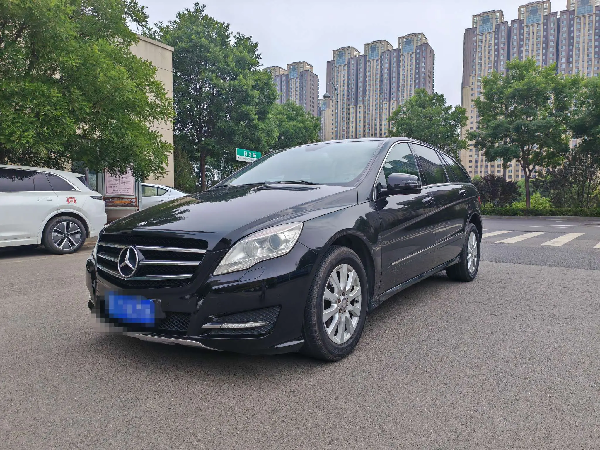 Mercedes-Benz R-Class  из Китая