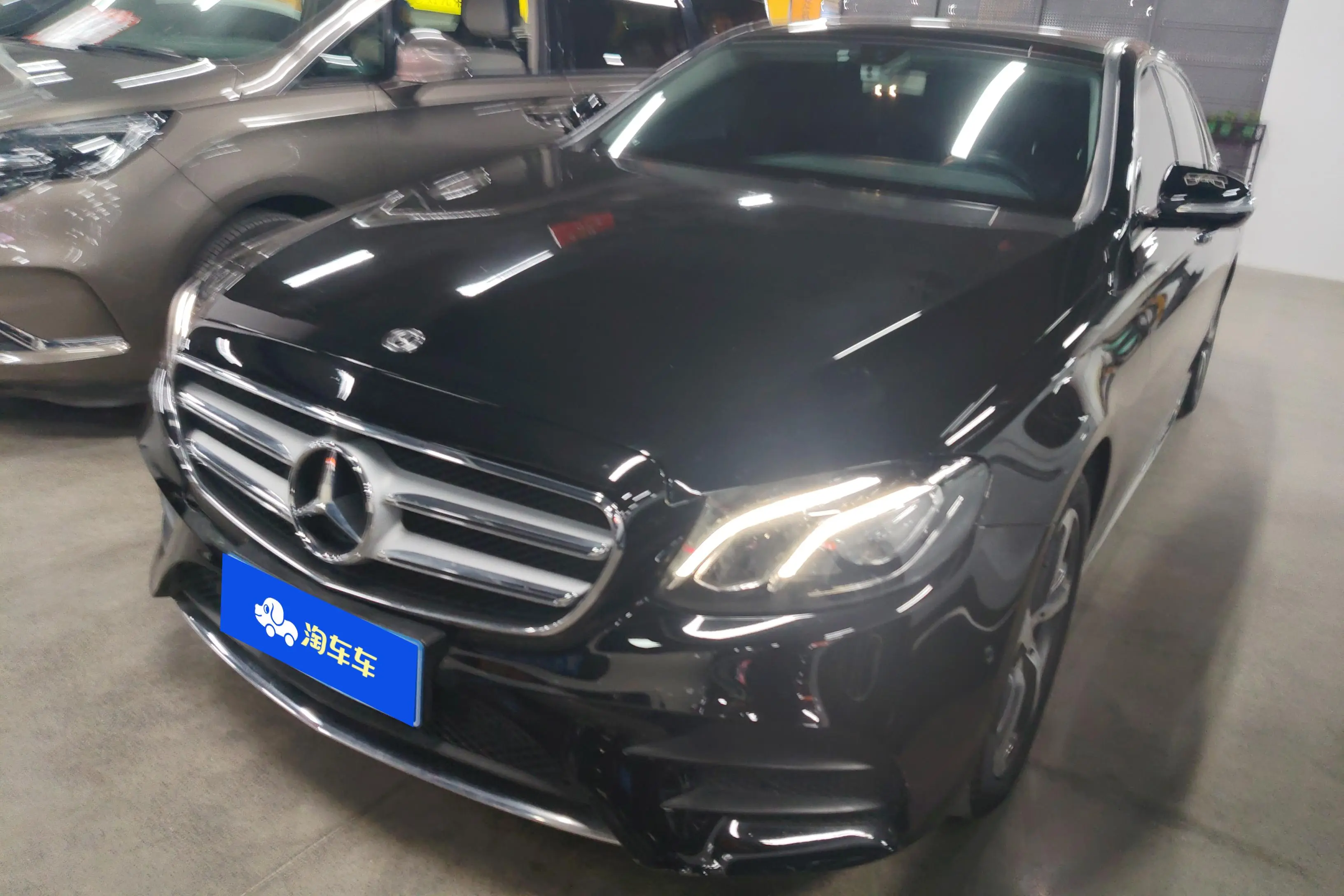 Mercedes-Benz E-Class  из Китая