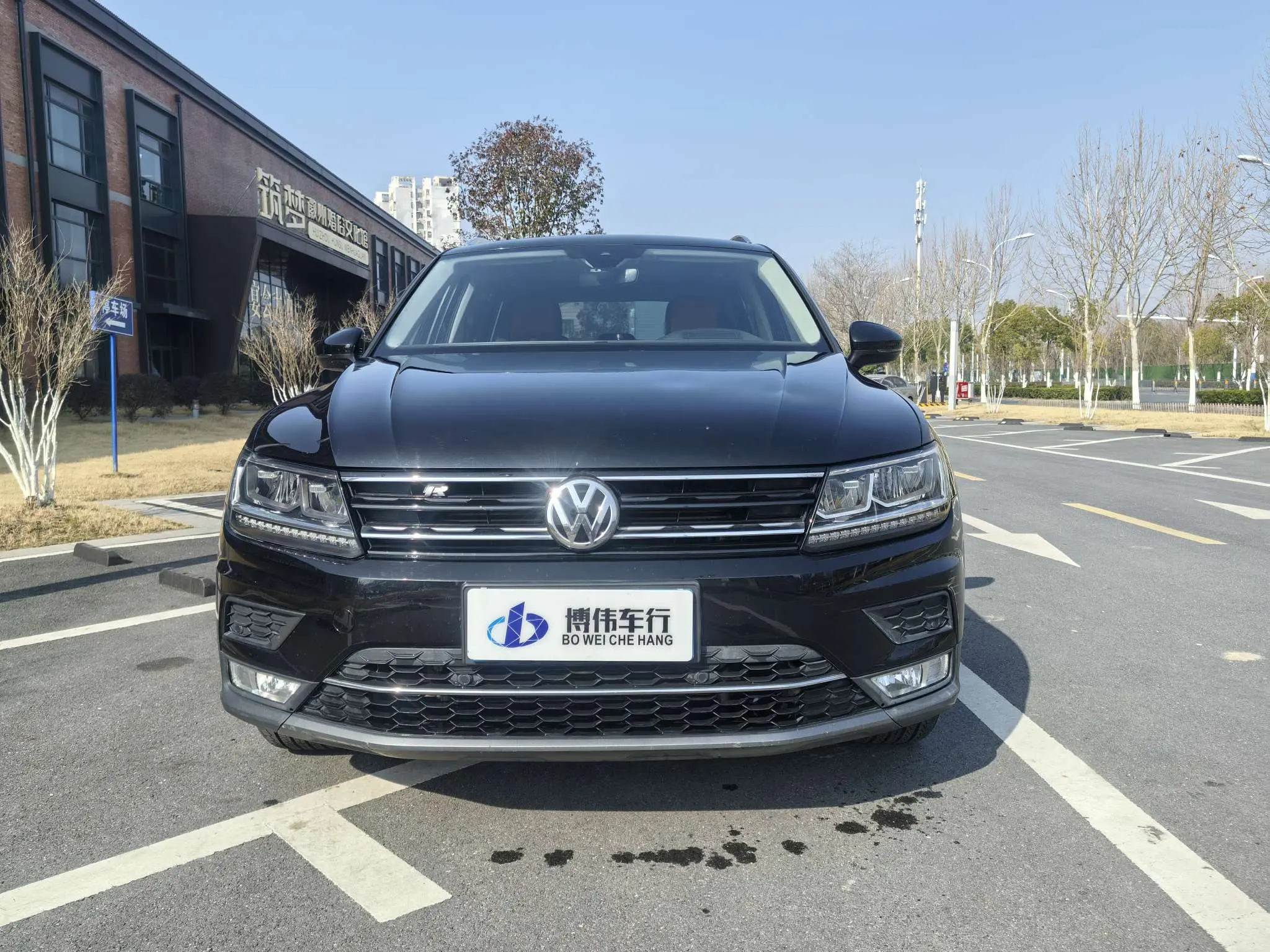 Volkswagen Tiguan (Tharu)  из Китая