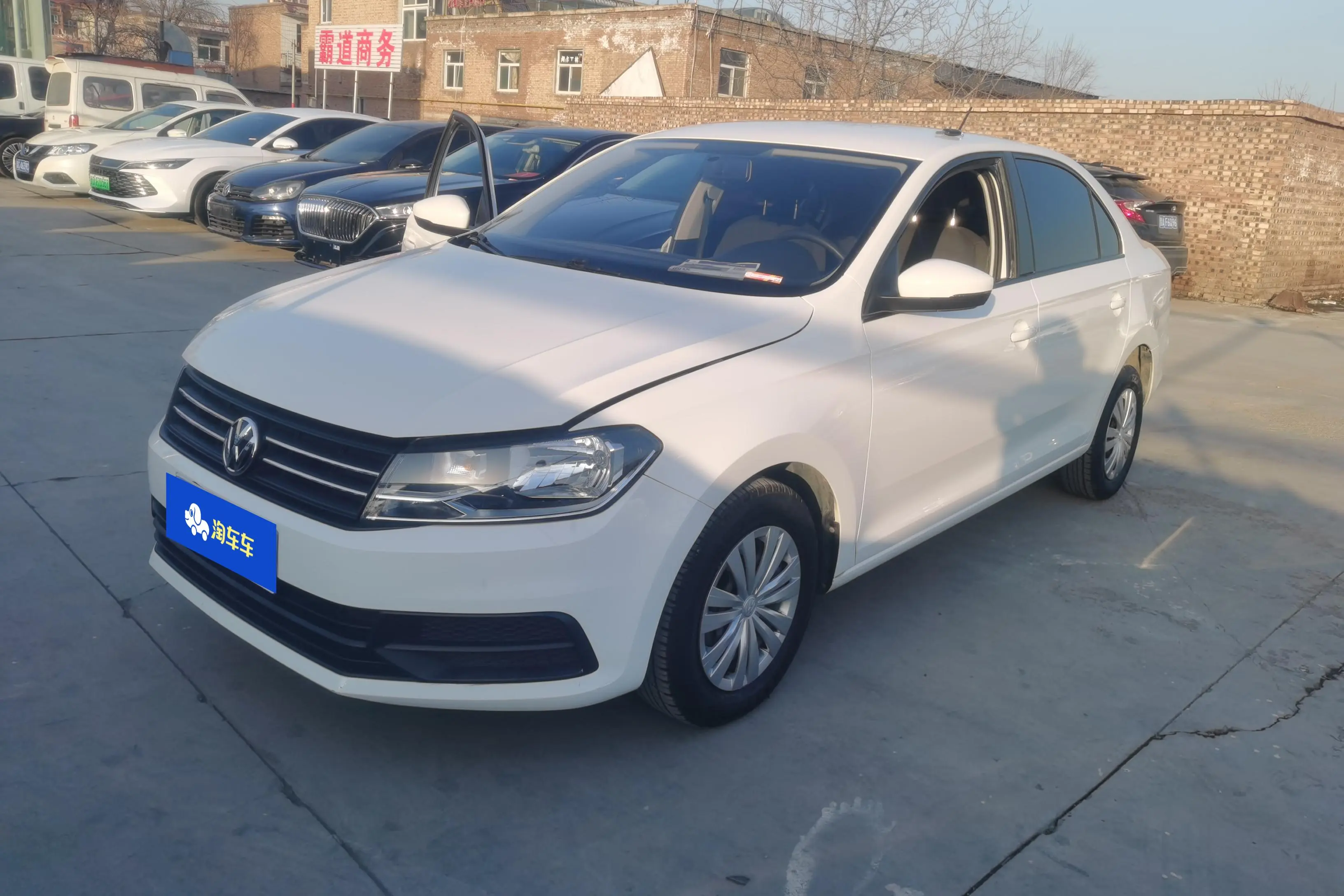 Volkswagen Santana  из Китая