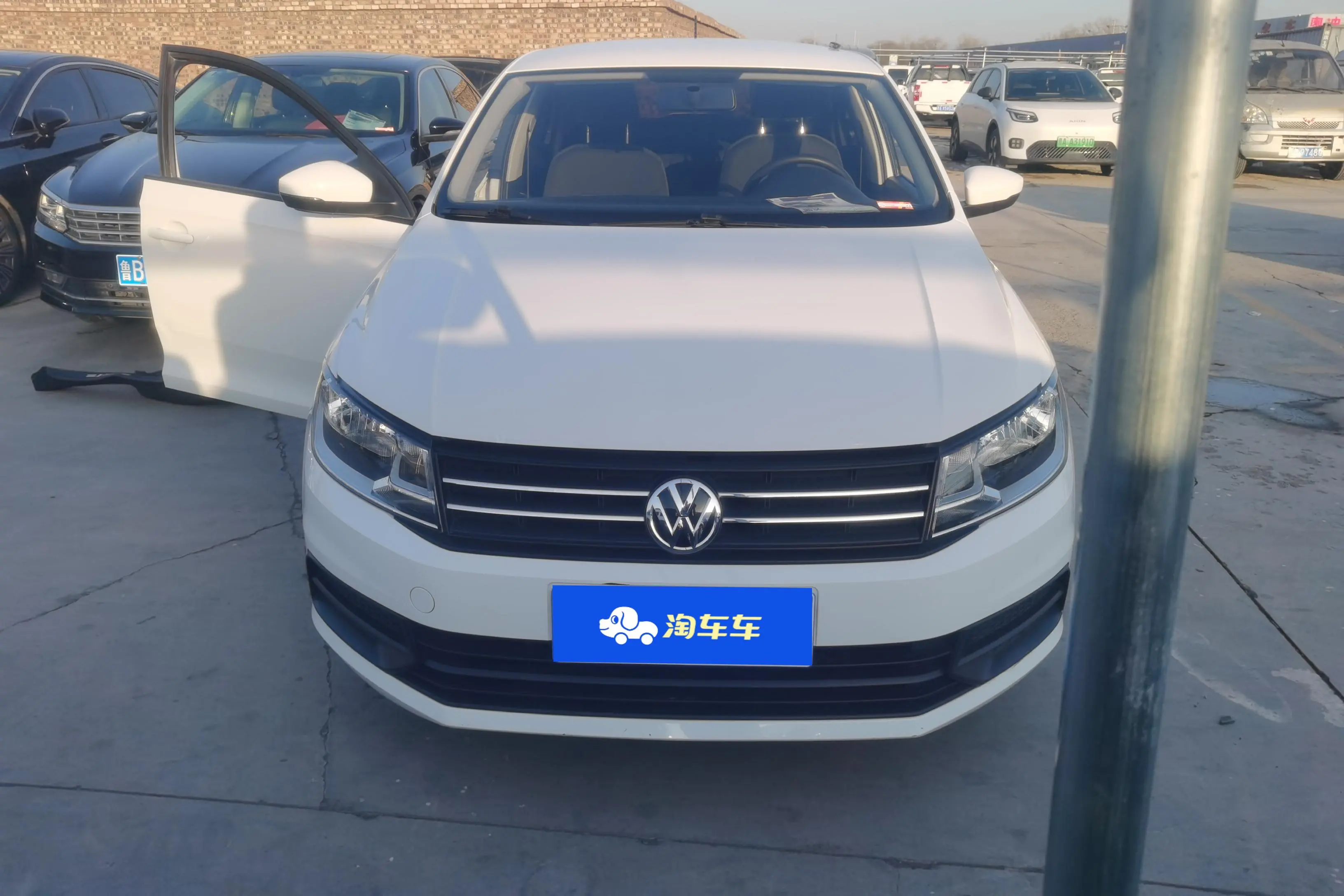 Volkswagen Santana  из Китая