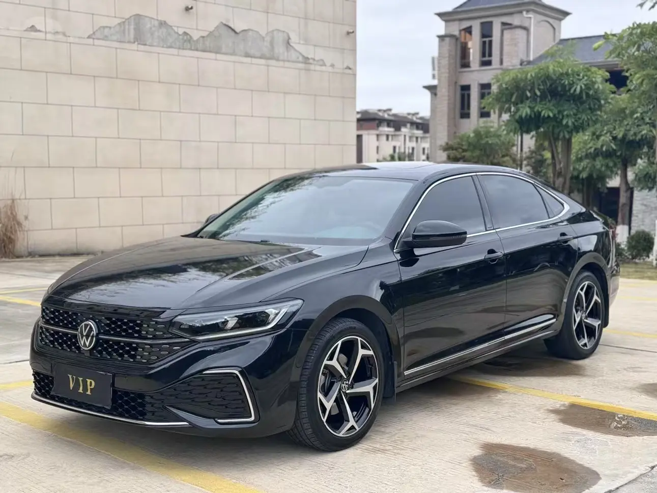 Volkswagen Passat  из Китая