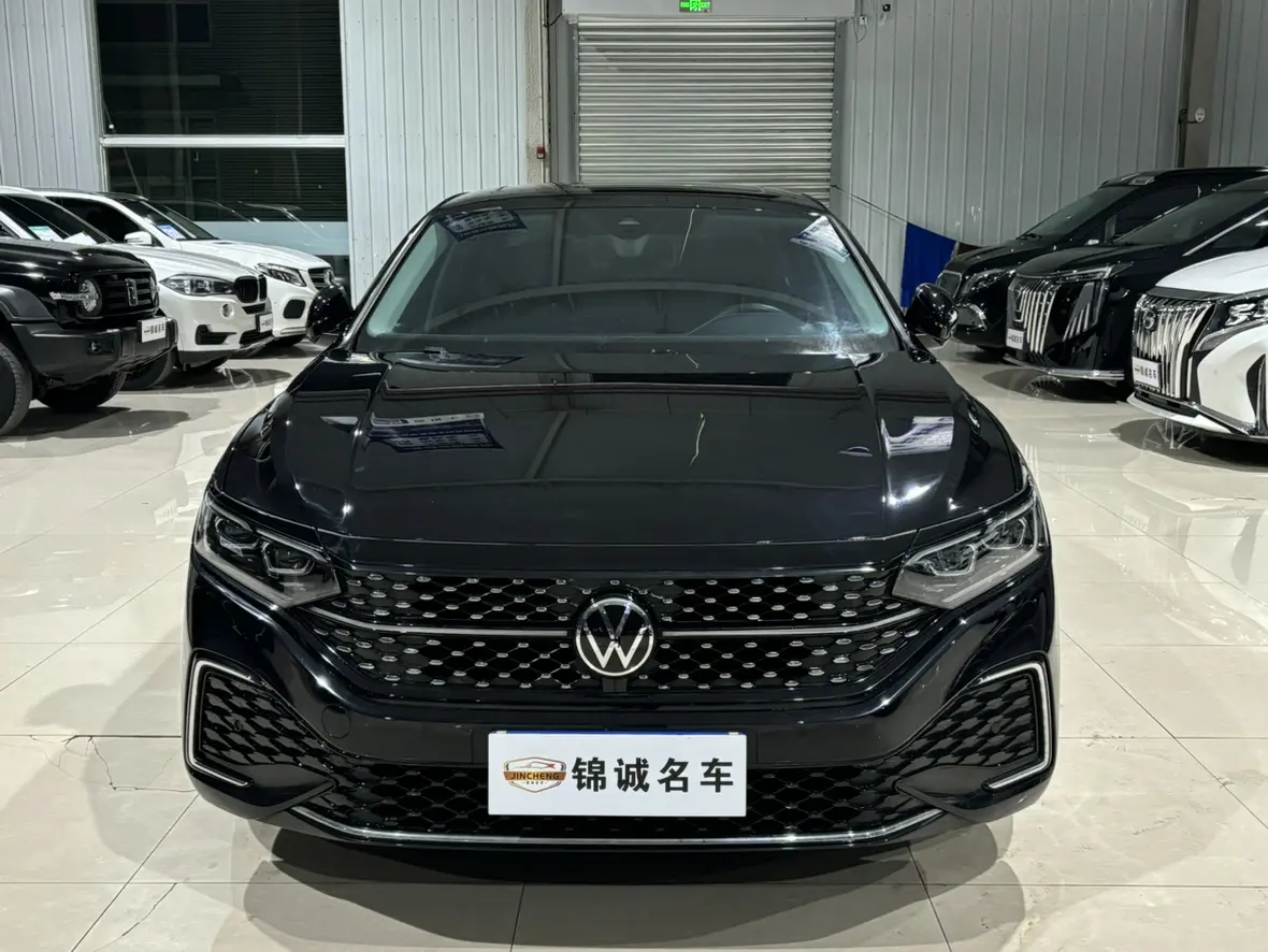 Volkswagen Passat  из Китая