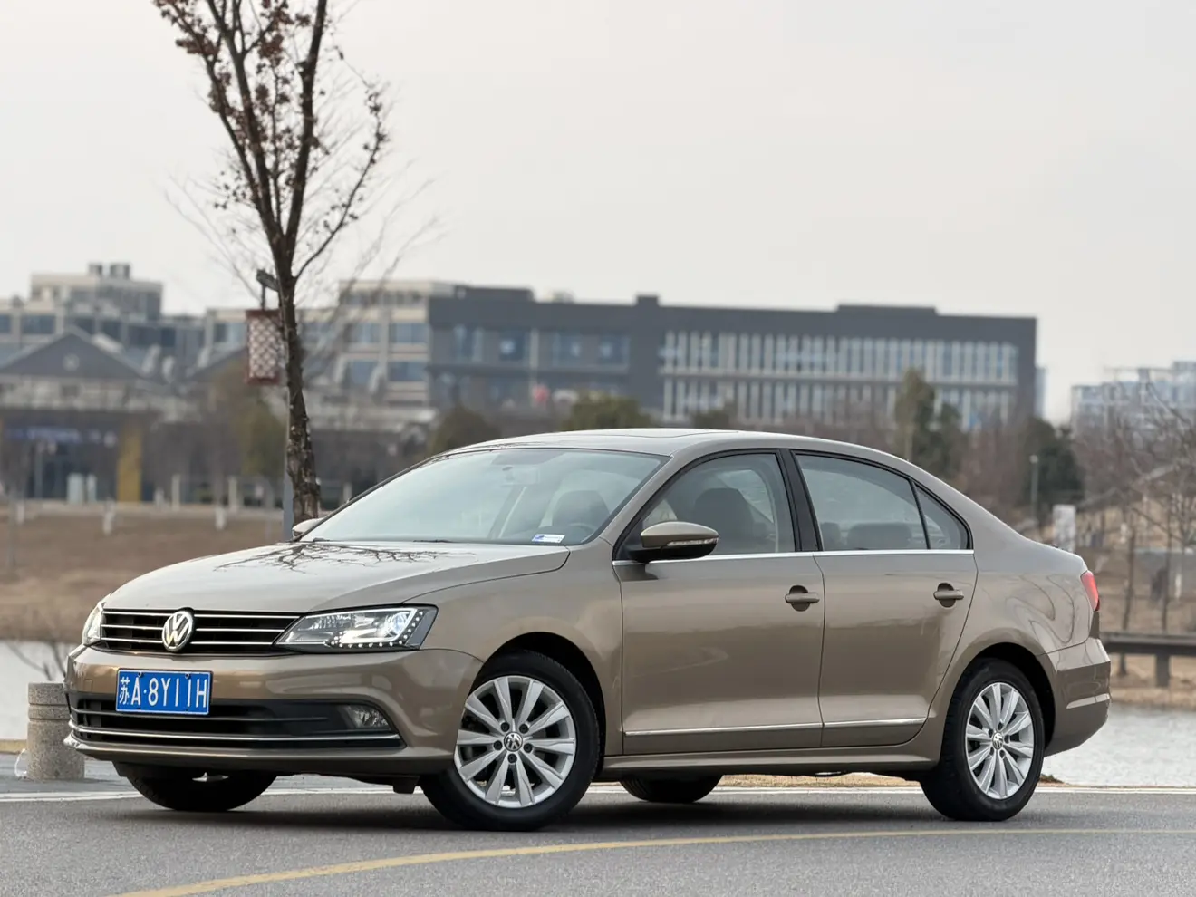 Volkswagen Sagitar  из Китая