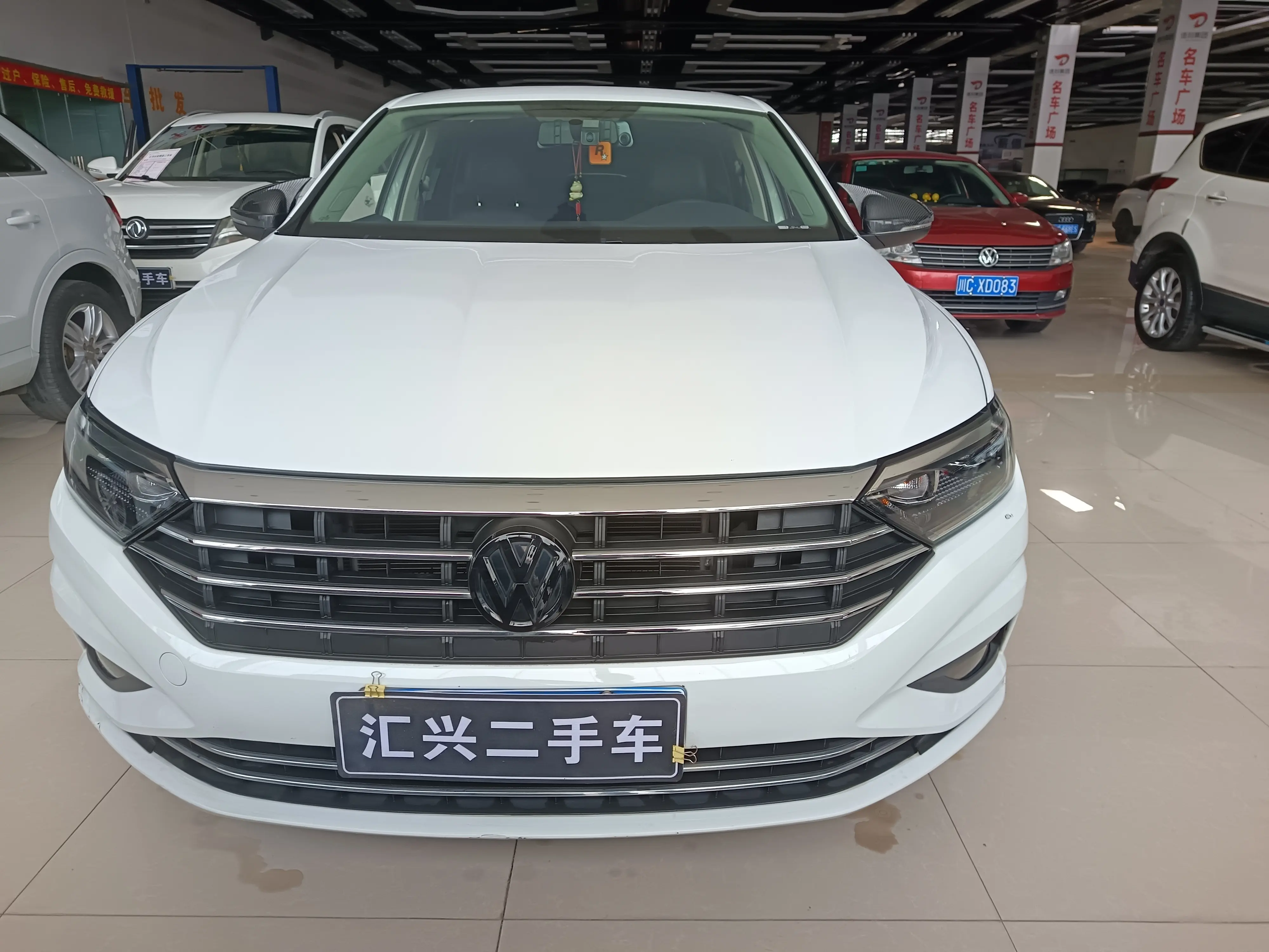 Volkswagen Sagitar  из Китая