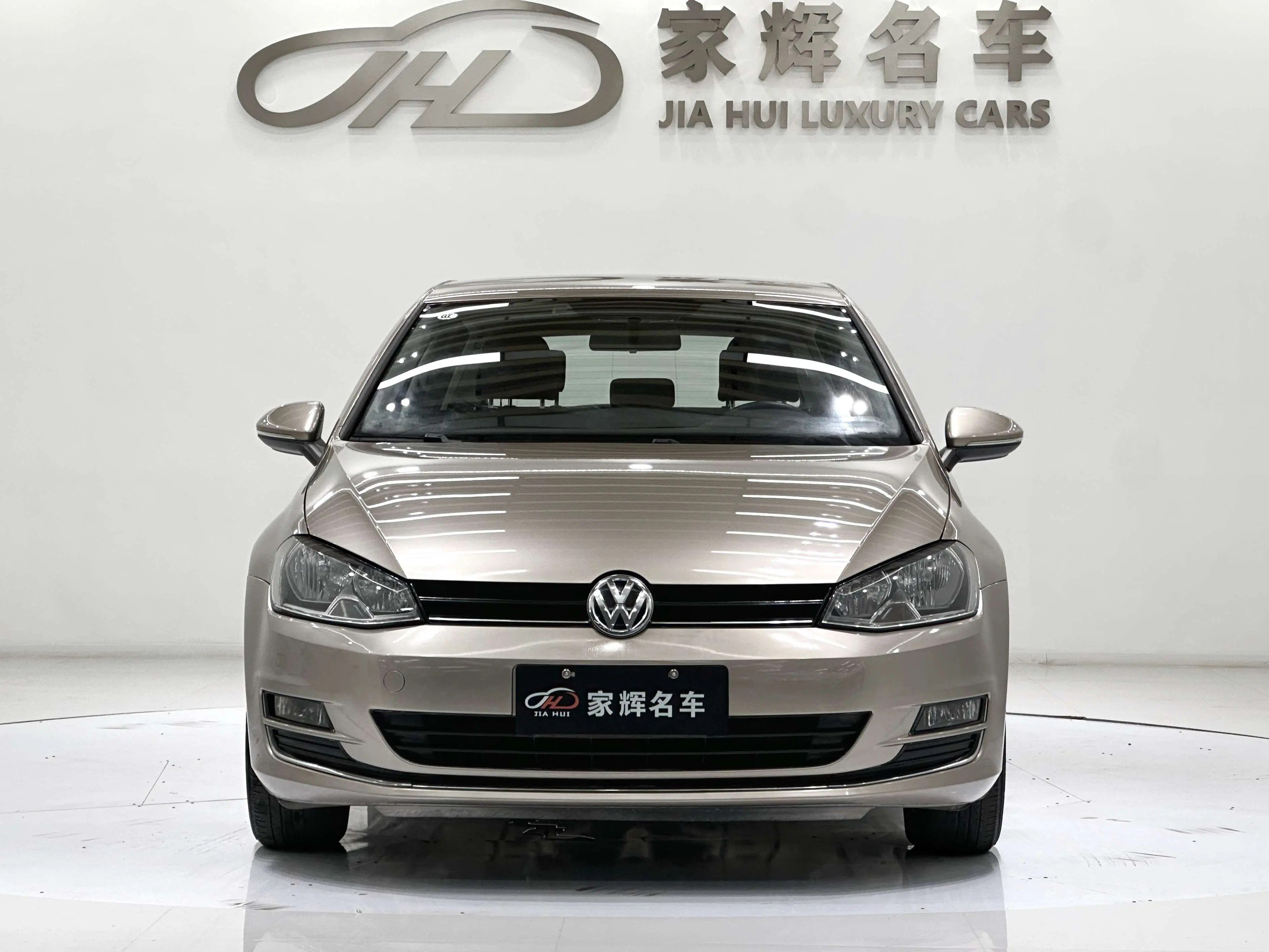 Volkswagen Golf  из Китая