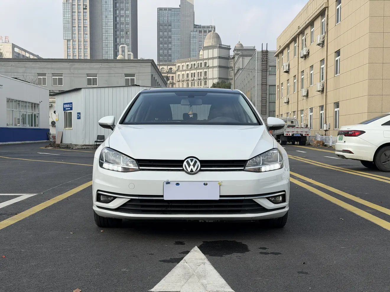 Volkswagen Golf  из Китая