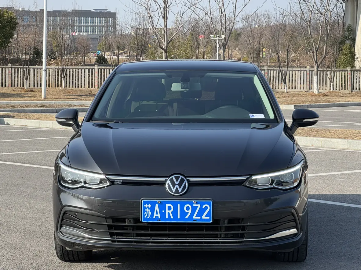 Volkswagen Golf  из Китая