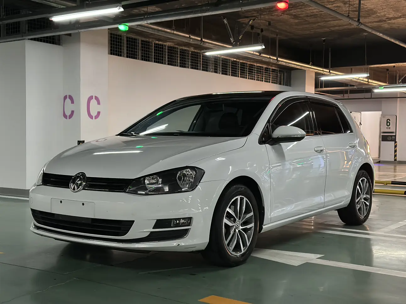 Volkswagen Golf  из Китая