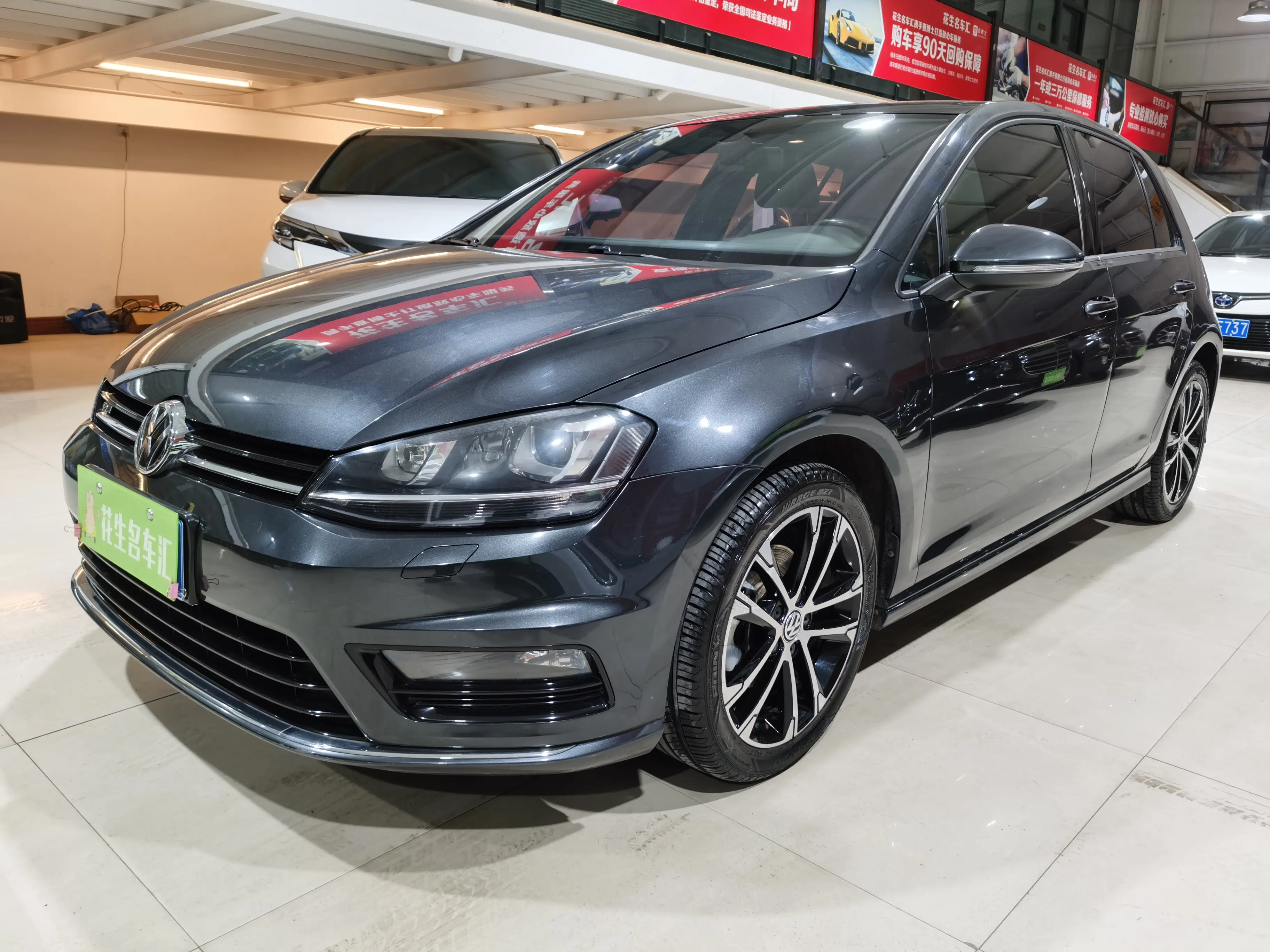 Volkswagen Golf  из Китая