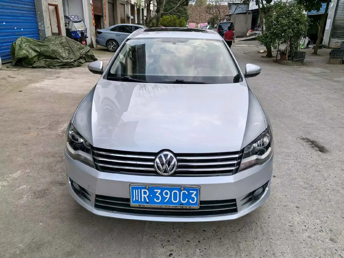 Volkswagen Bora  из Китая