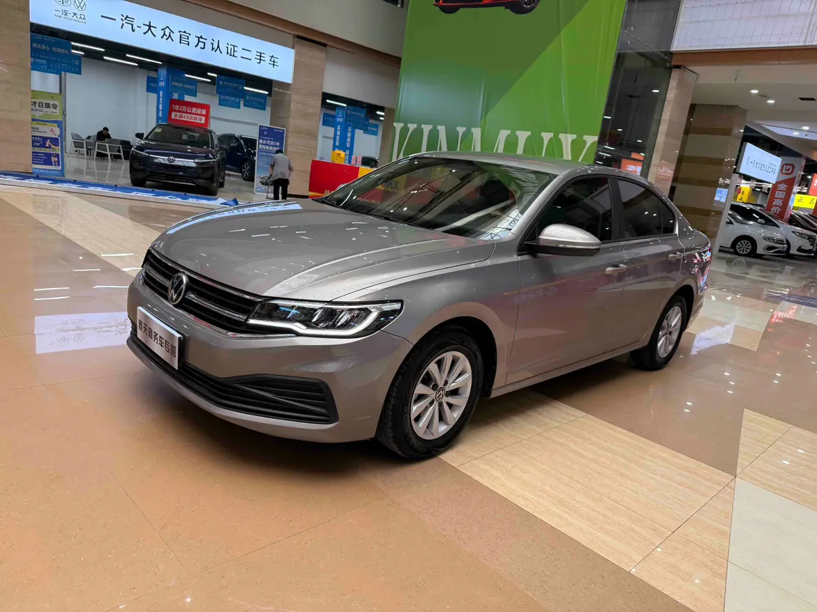 Volkswagen Bora  из Китая