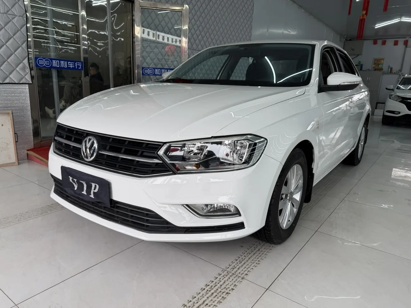 Volkswagen Bora  из Китая