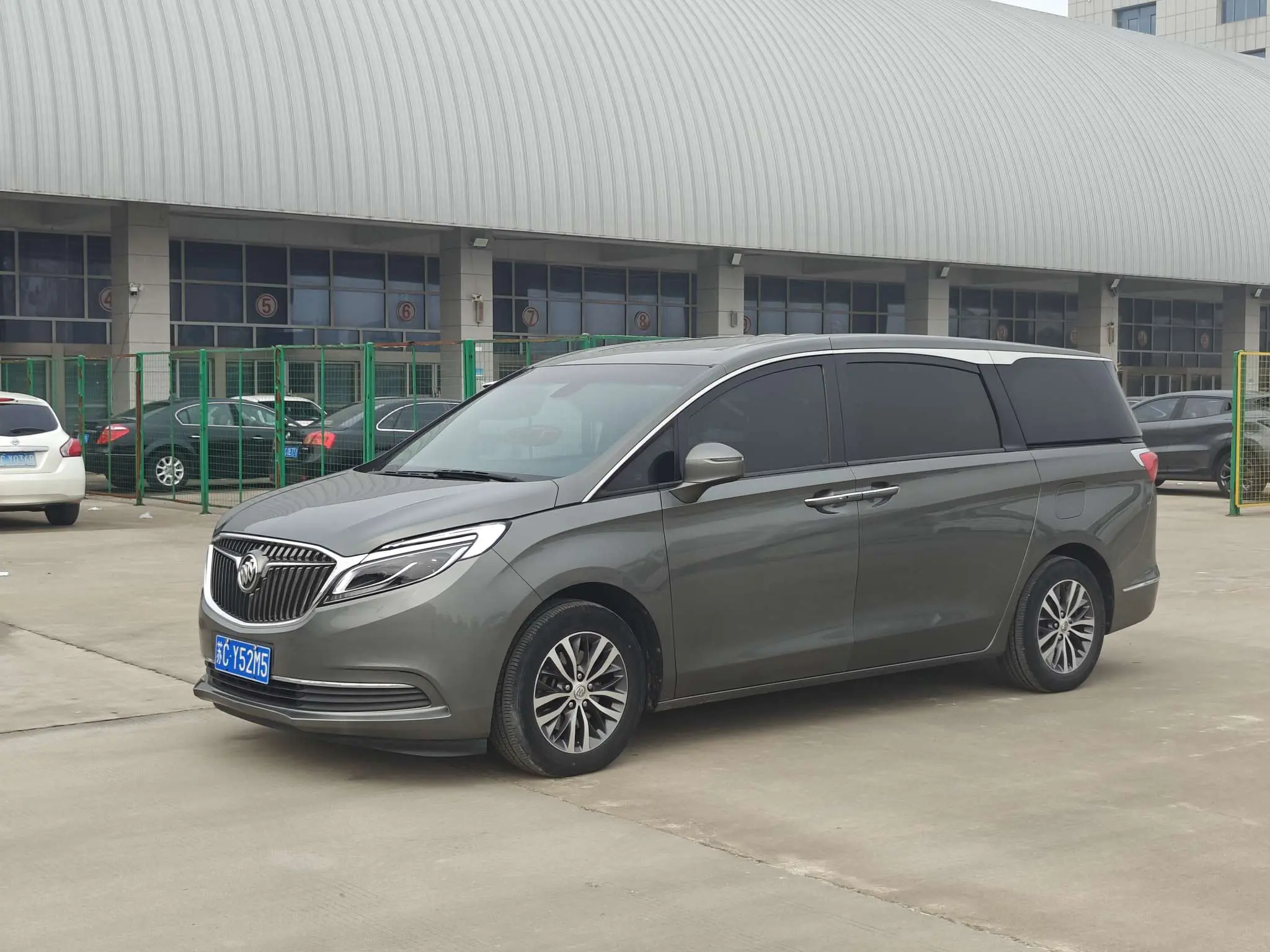 Buick GL8