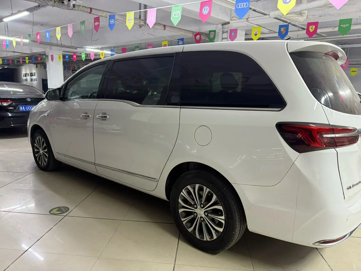 Buick GL8