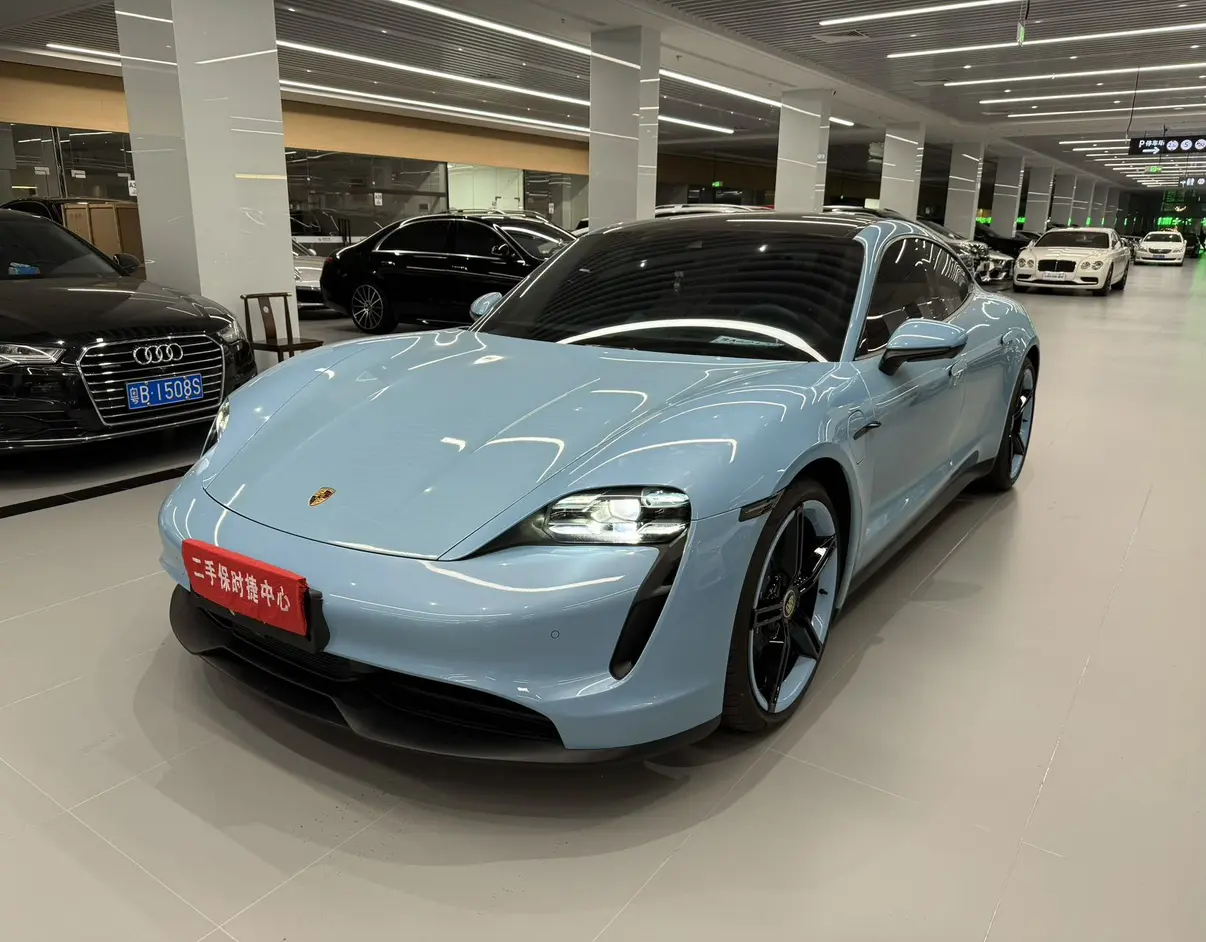 Porsche Taycan