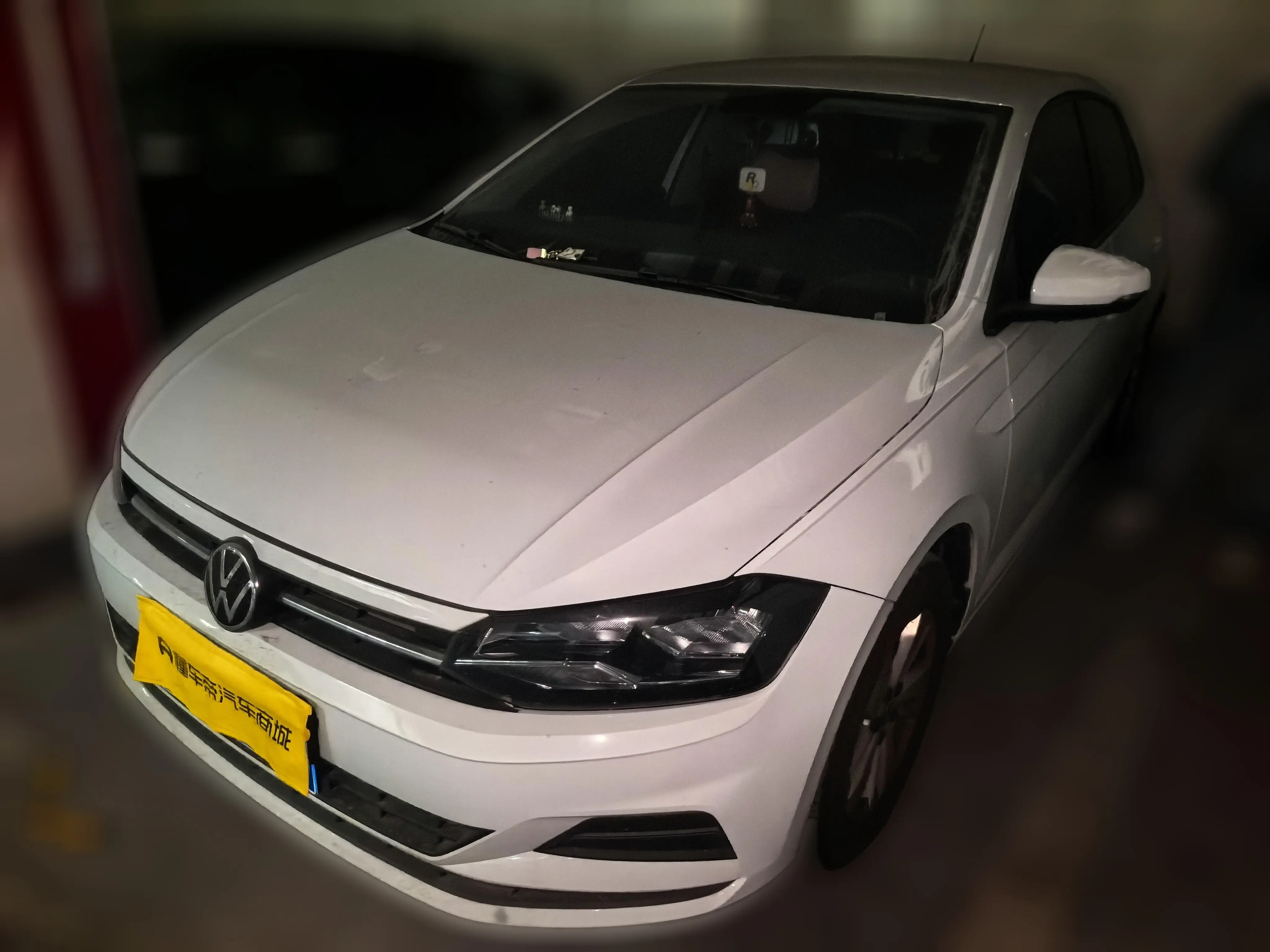 Volkswagen Polo  из Китая