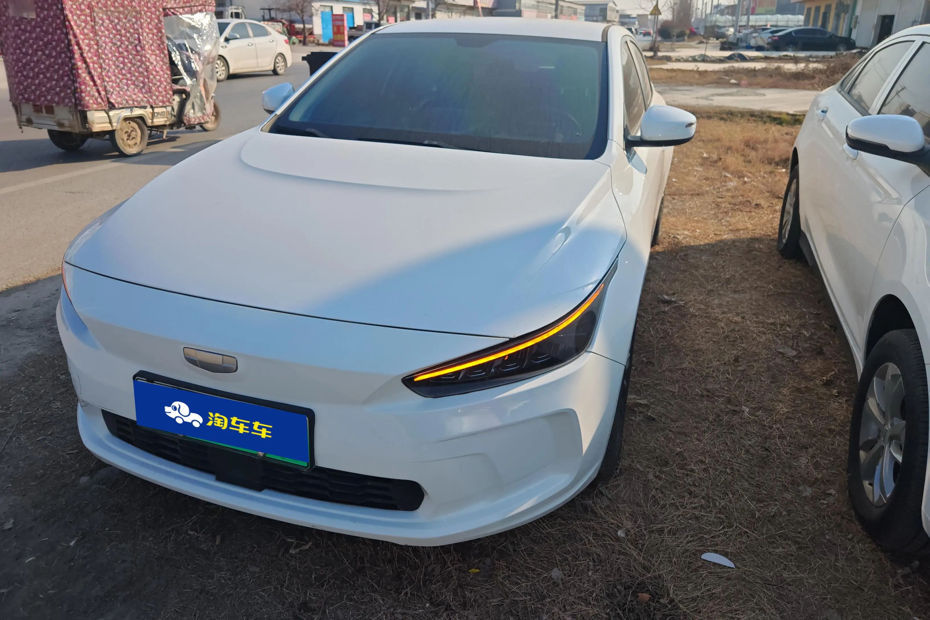 Geely Geometry A  из Китая